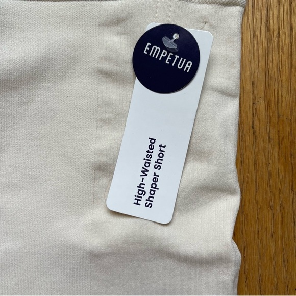 NEW Empetua High Waisted Shaper Short Nude Size Medium Large NWT - Picture 2 of 5